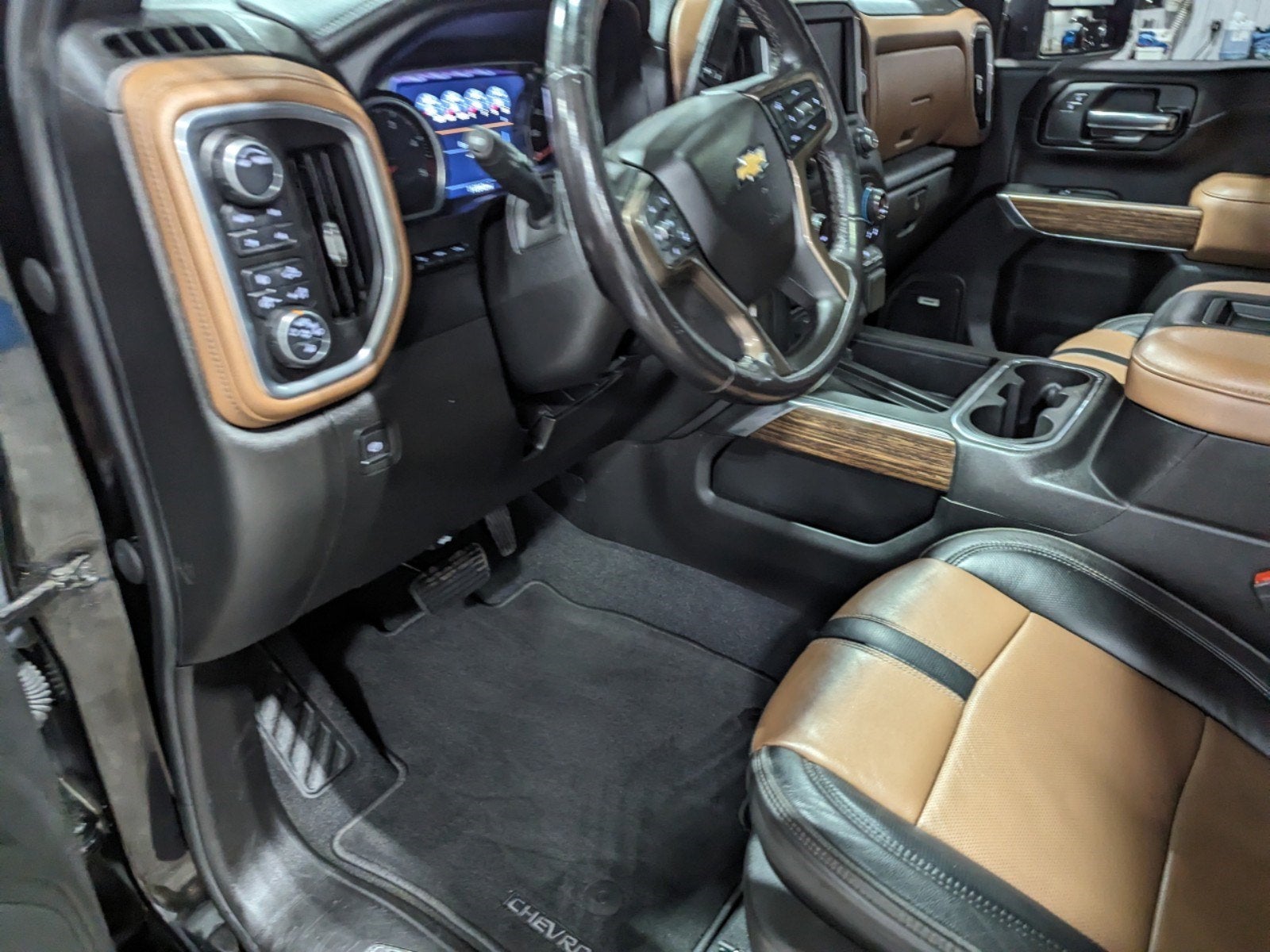 2020 Chevrolet Silverado 3500HD High Country Duramax Dually Premium Leather/Cooled Nav